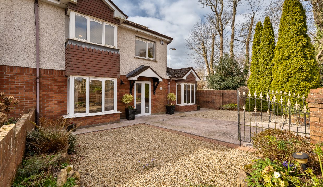 14 Gate Lodge - exterior-10