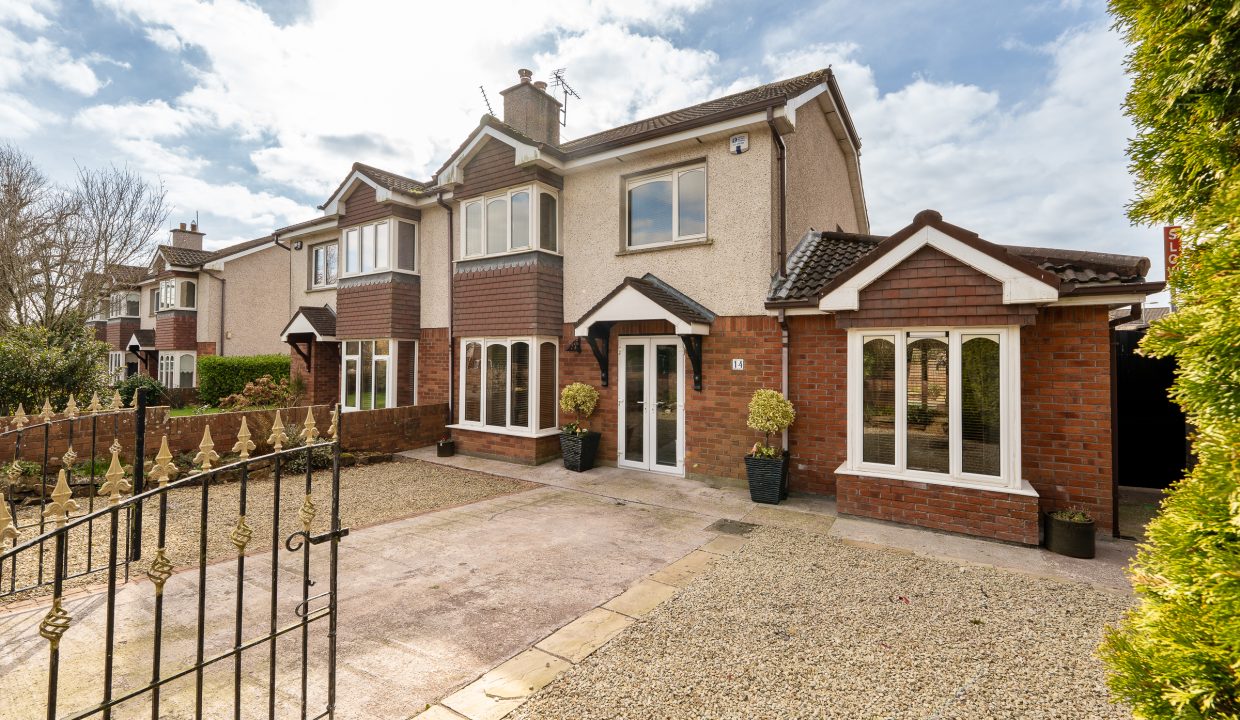 14 Gate Lodge - exterior-9