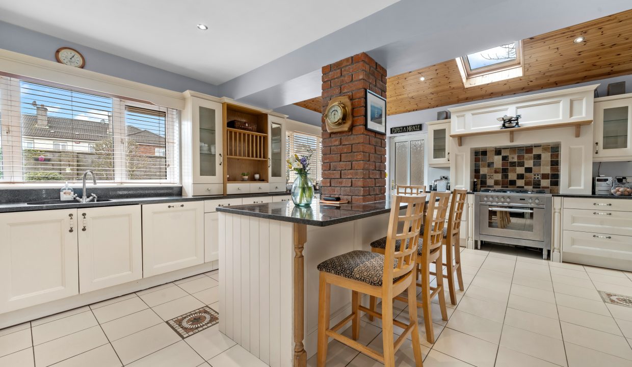 14 Gate Lodge - interior-19