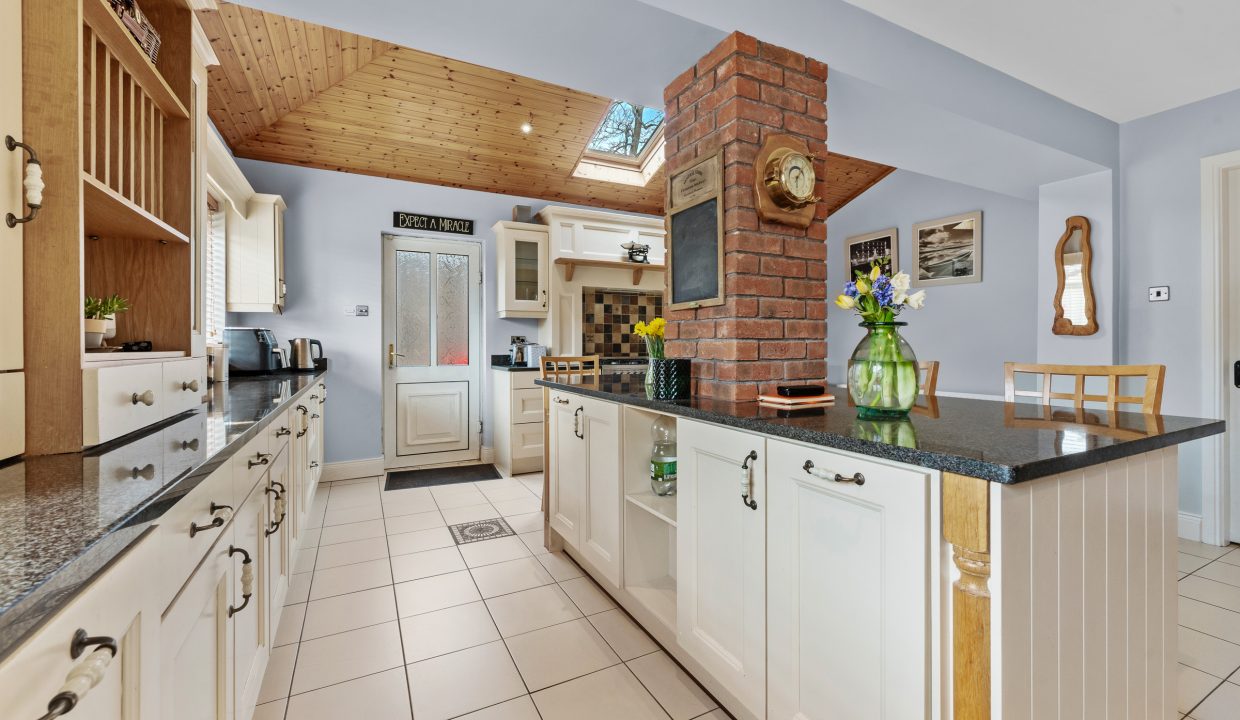 14 Gate Lodge - interior-20