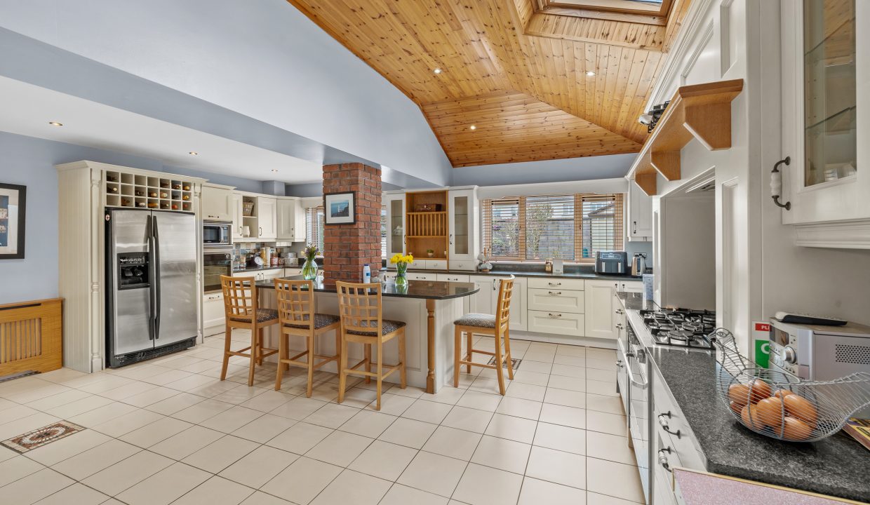 14 Gate Lodge - interior-23