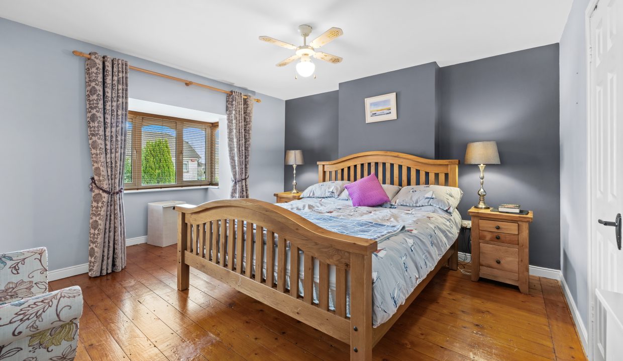 14 Gate Lodge - interior-36