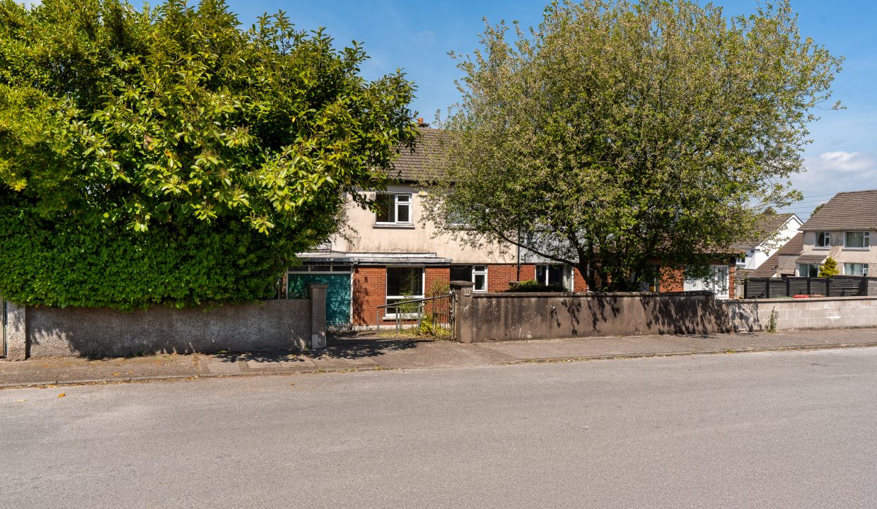 16 Shamrock Lawn - exterior-1