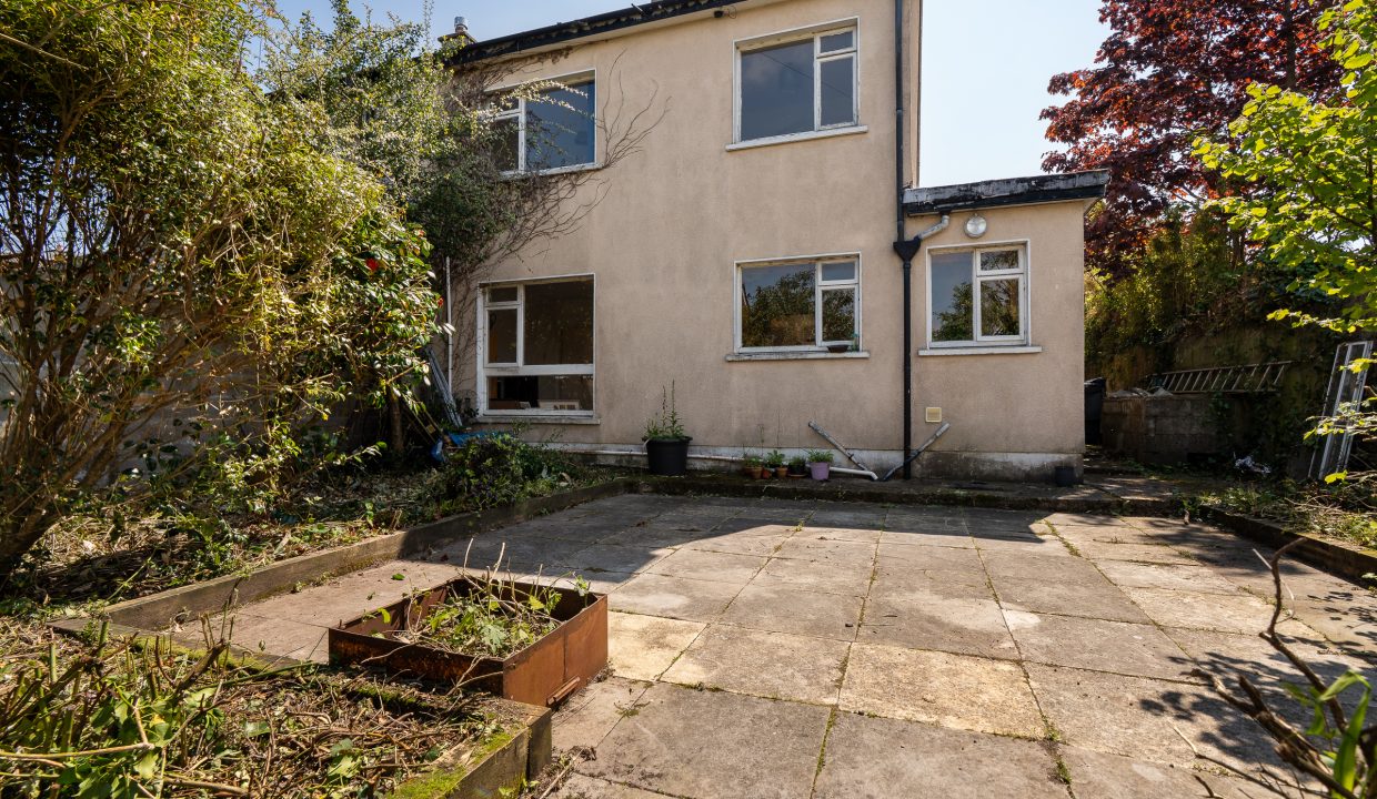 16 Shamrock Lawn - exterior-13