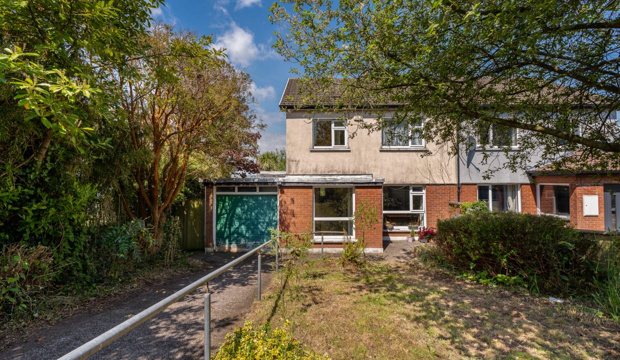 16 Shamrock Lawn - exterior-5