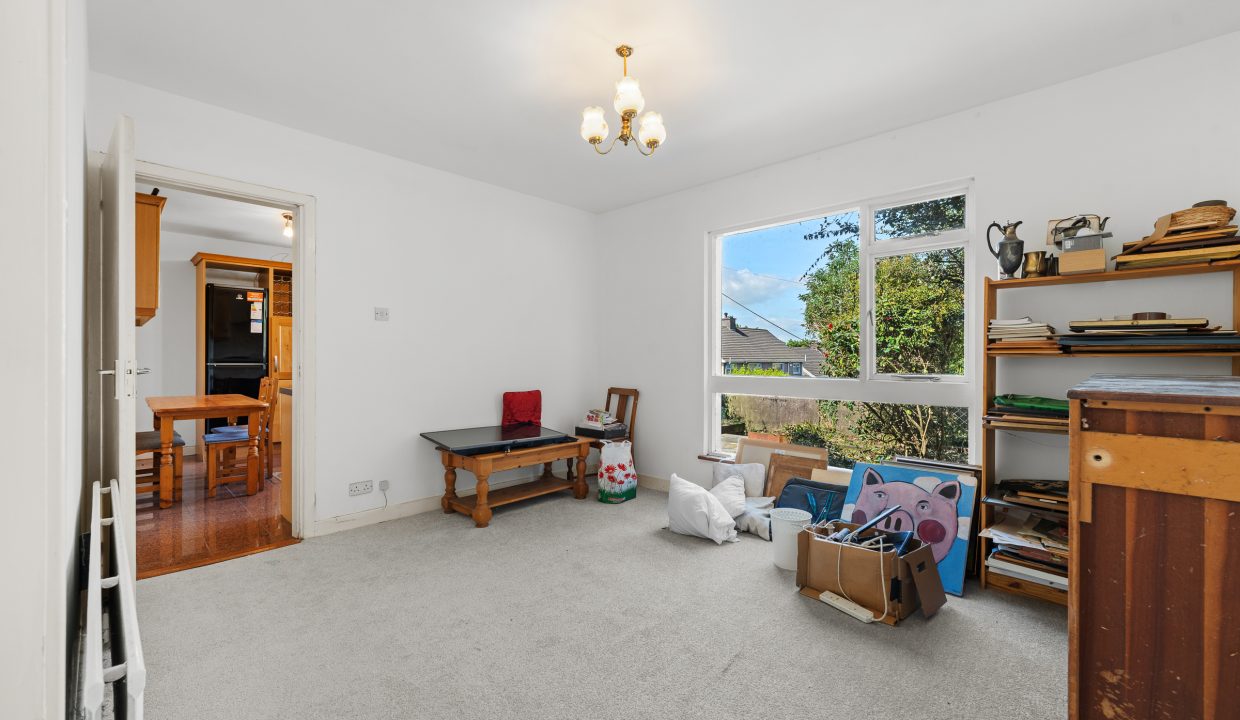 16 Shamrock Lawn - interior-10
