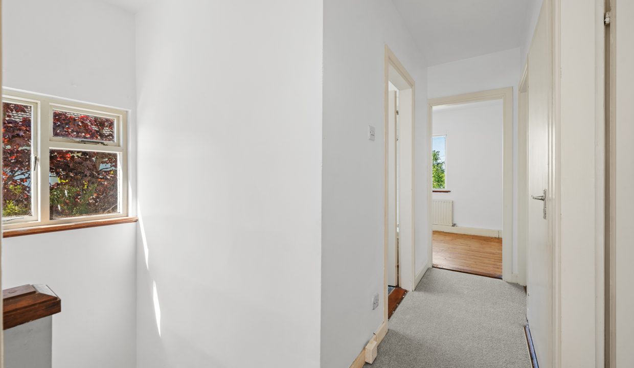 16 Shamrock Lawn - interior-13