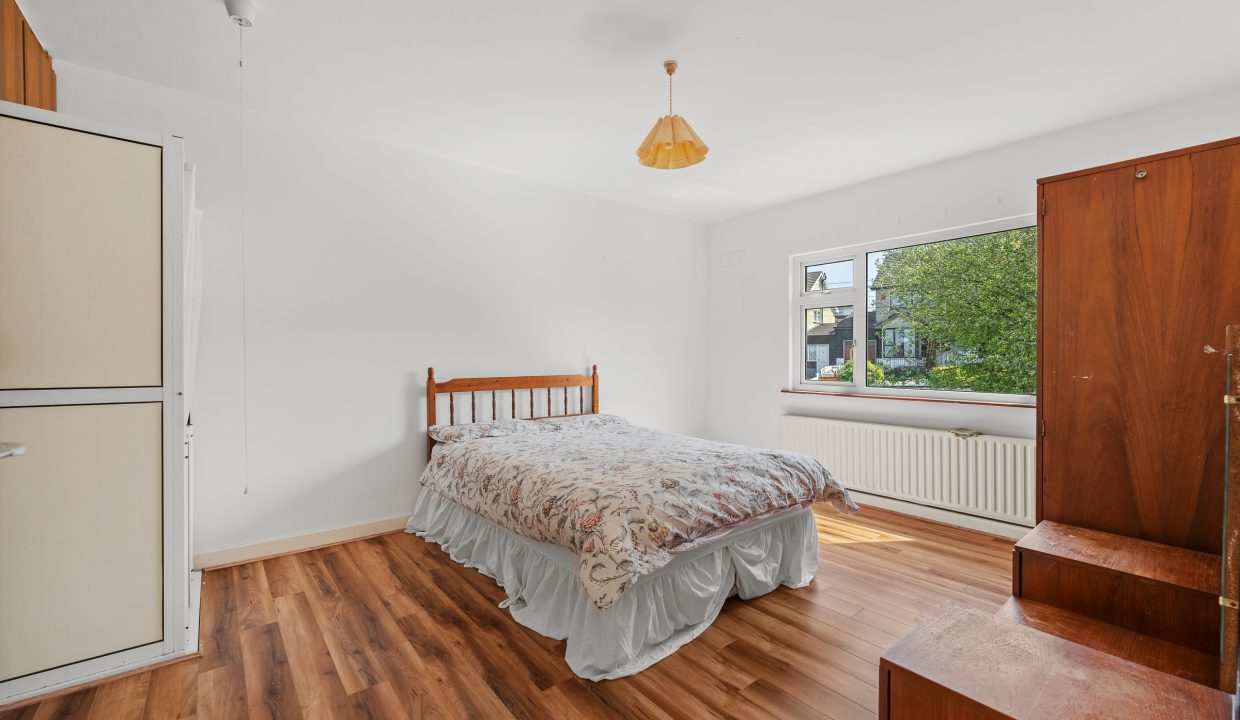 16 Shamrock Lawn - interior-14