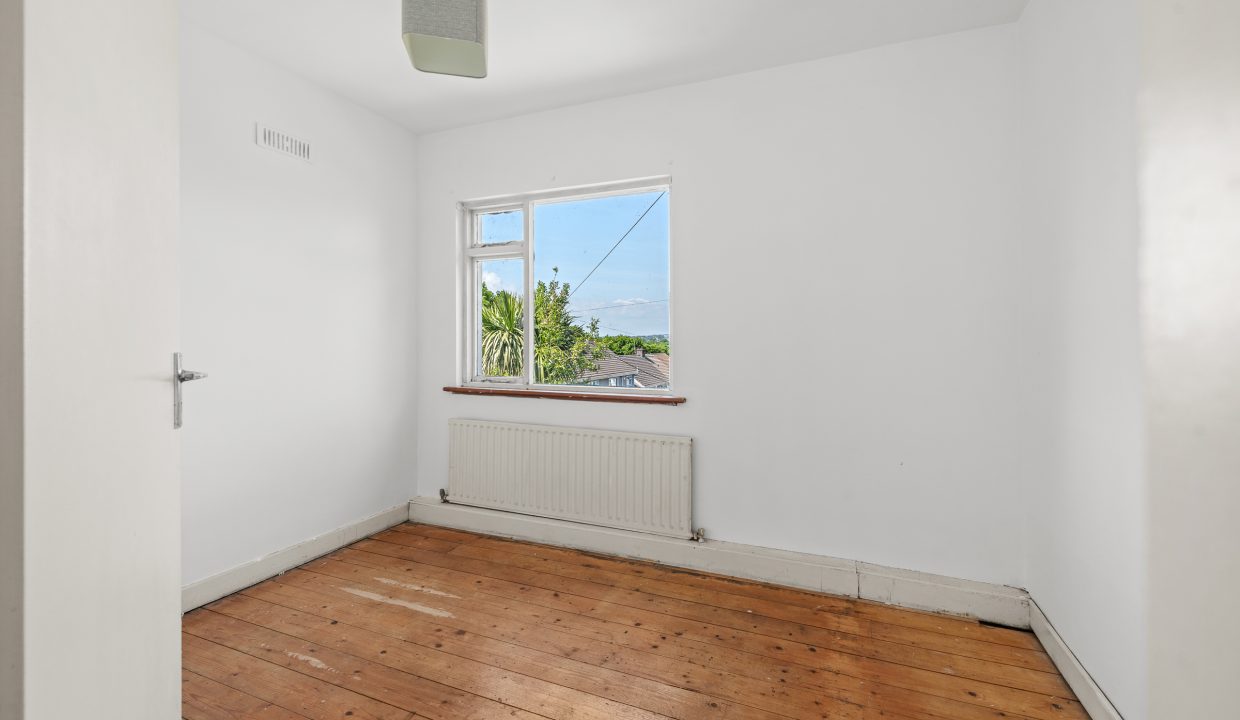 16 Shamrock Lawn - interior-16