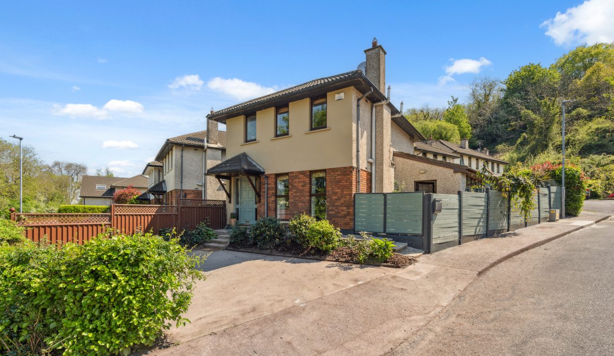 17 Alden Grove - exterior-2