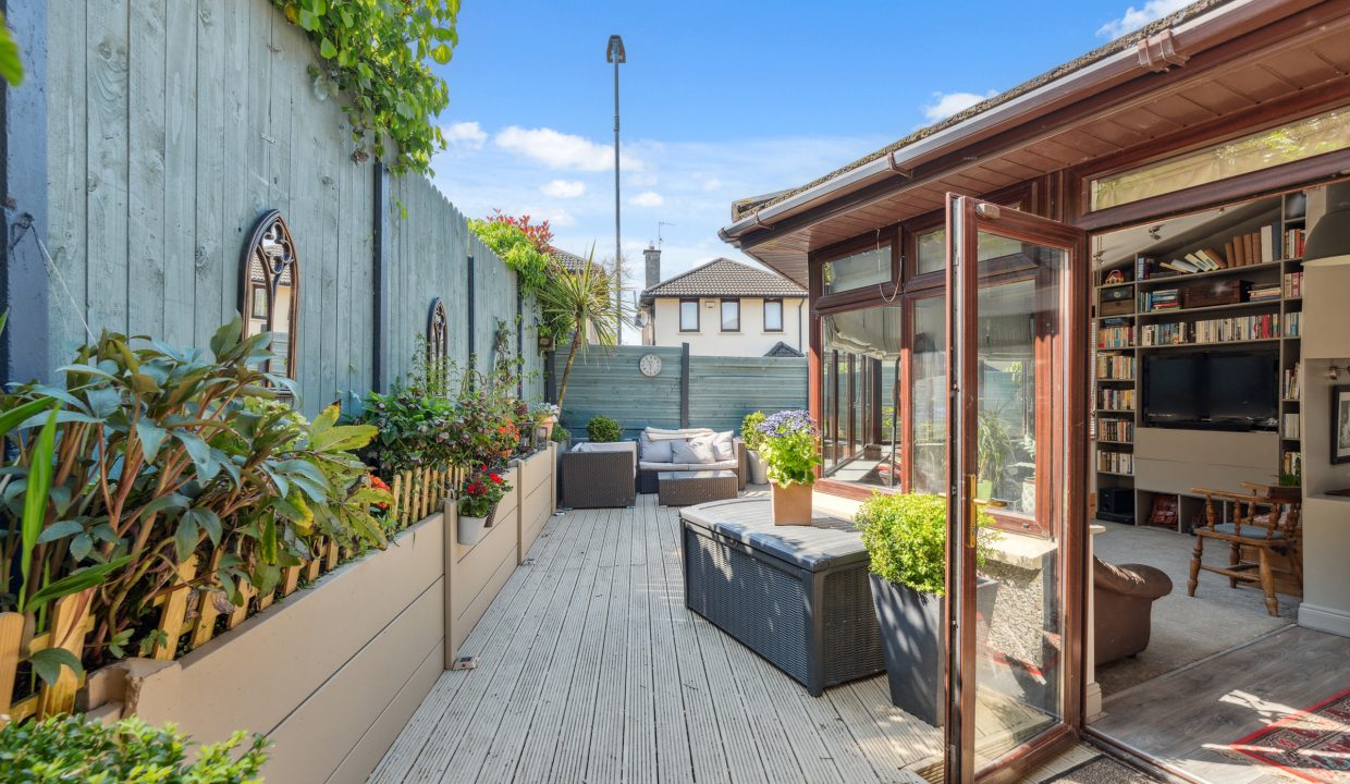 17 Alden Grove - exterior-8