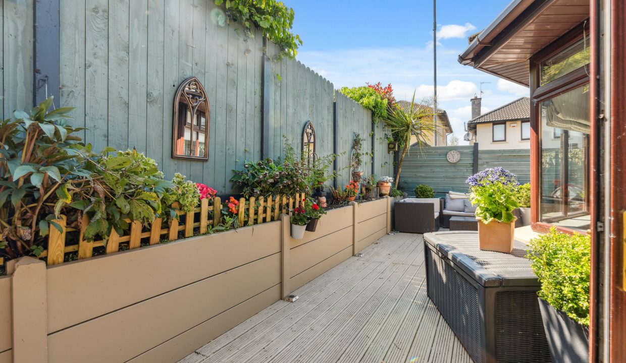 17 Alden Grove - exterior-9