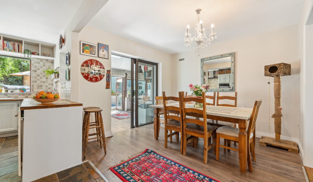 17 Alden Grove - interior-11