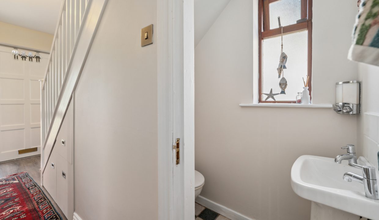17 Alden Grove - interior-20