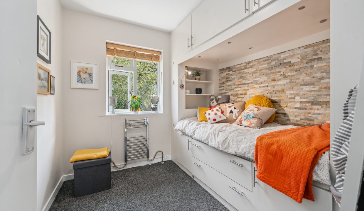 17 Alden Grove - interior-22