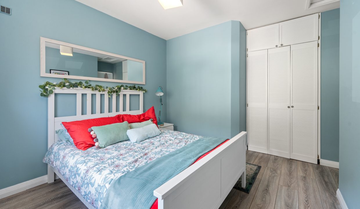 17 Alden Grove - interior-24