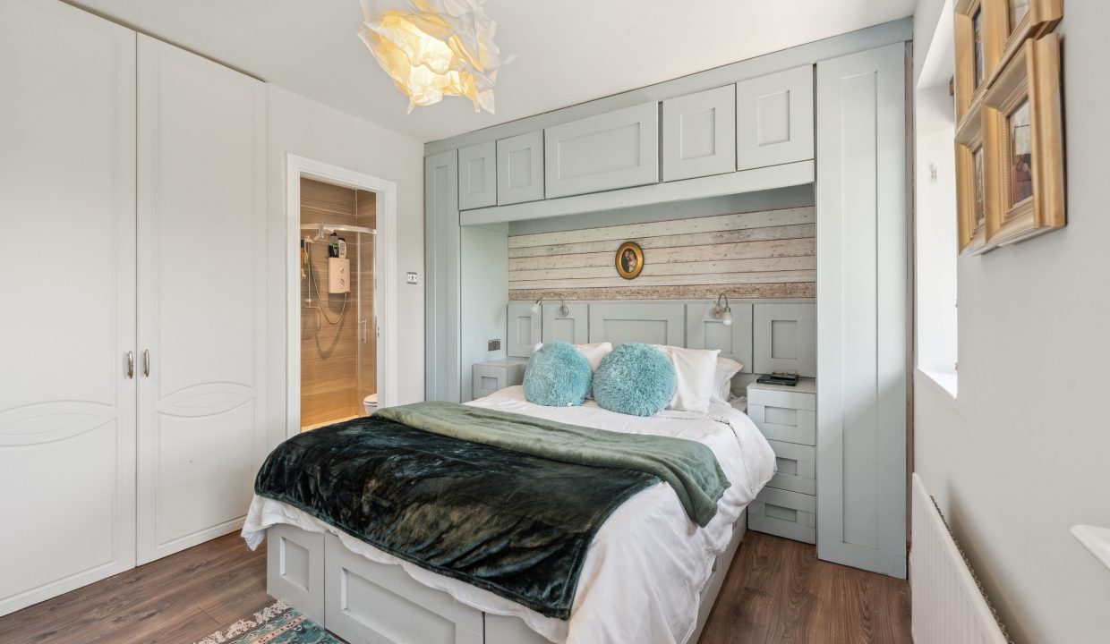 17 Alden Grove - interior-27