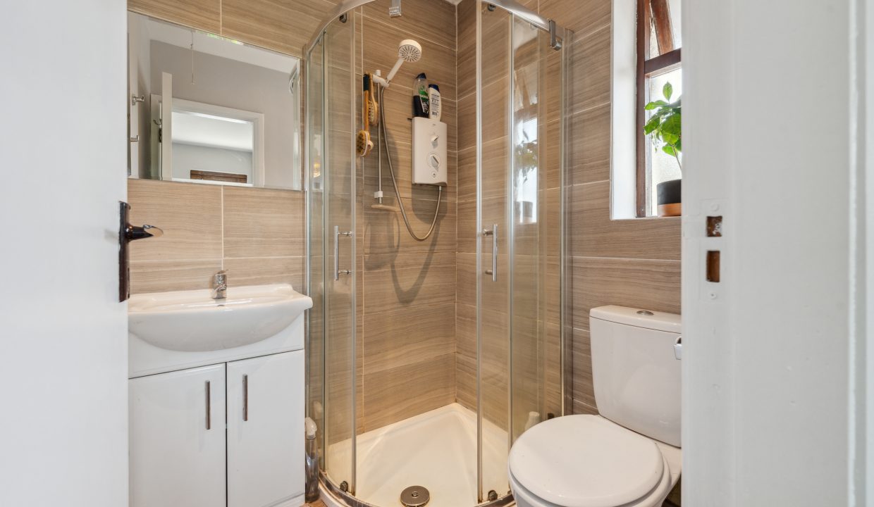 17 Alden Grove - interior-28