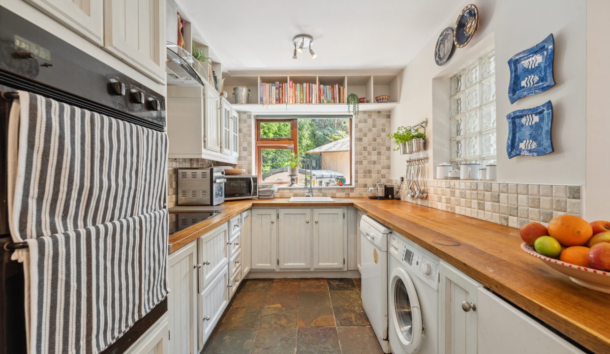 17 Alden Grove - interior-6