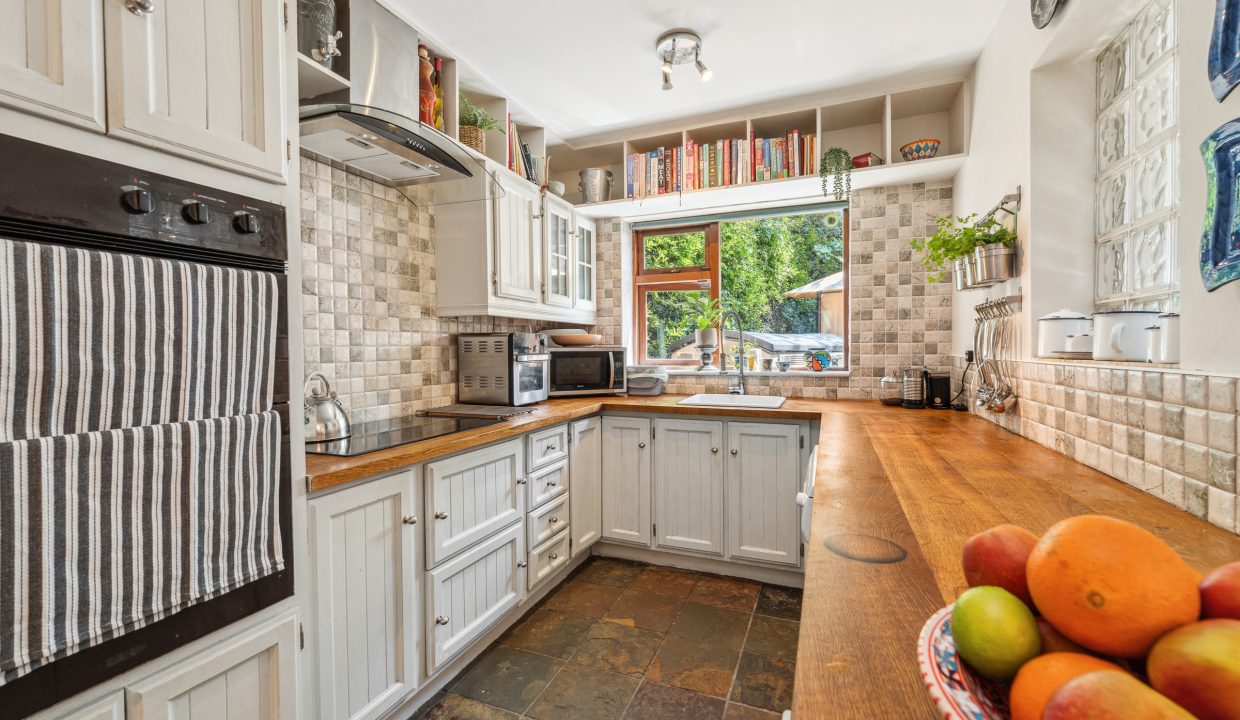 17 Alden Grove - interior-7