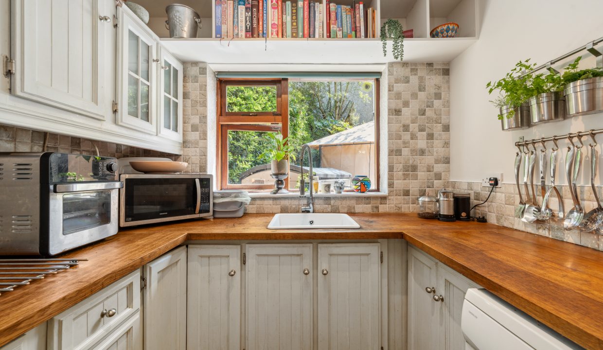 17 Alden Grove - interior-8