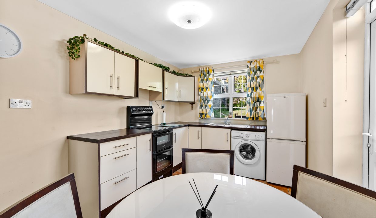2 Orrery Rd, Gurranabraher - interior-10