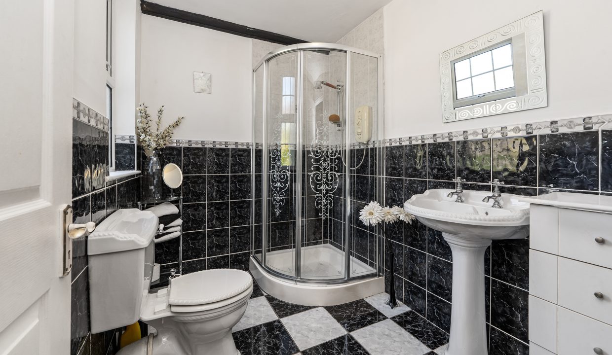 2 Orrery Rd, Gurranabraher - interior-15