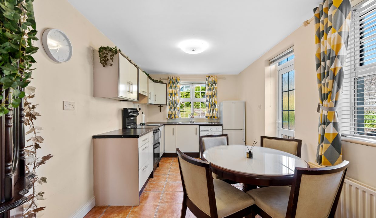 2 Orrery Rd, Gurranabraher - interior-9