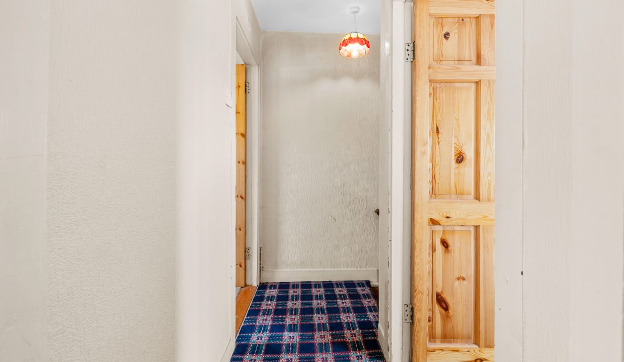 44 Cathedral Road - interior-13