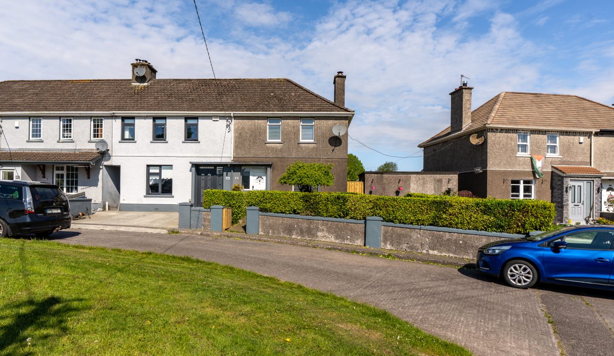 62 Kent Road - exterior-1