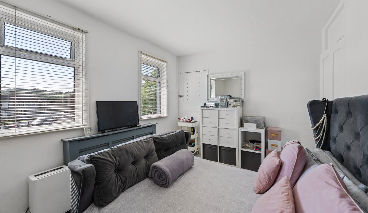 62 Kent Road - interior-10