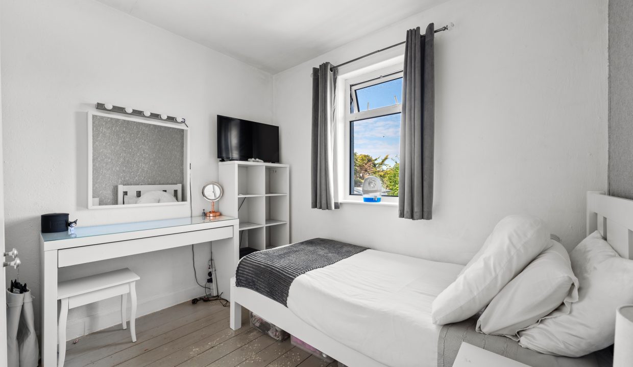 62 Kent Road - interior-11