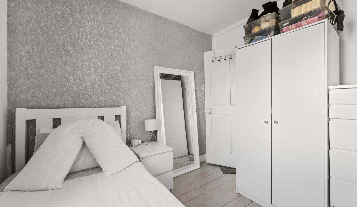 62 Kent Road - interior-12