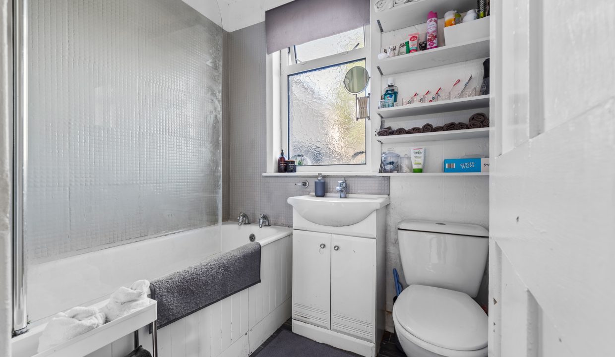 62 Kent Road - interior-4
