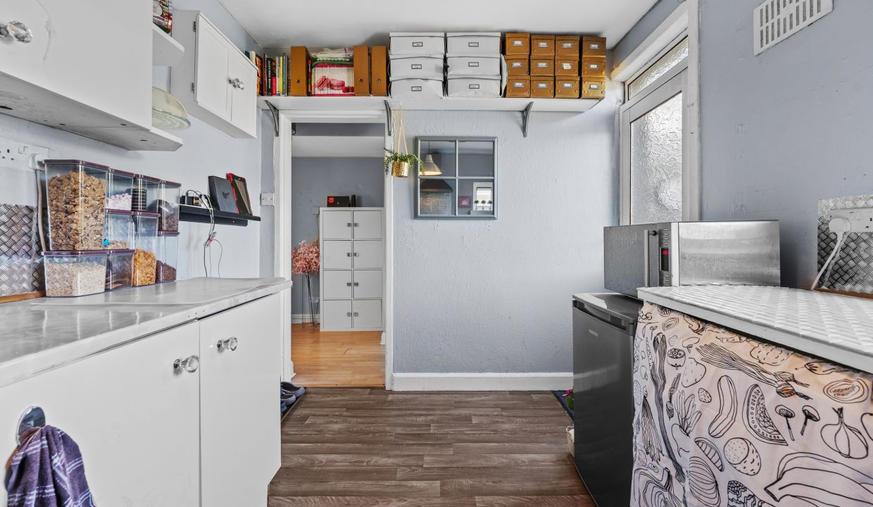 62 Kent Road - interior-8