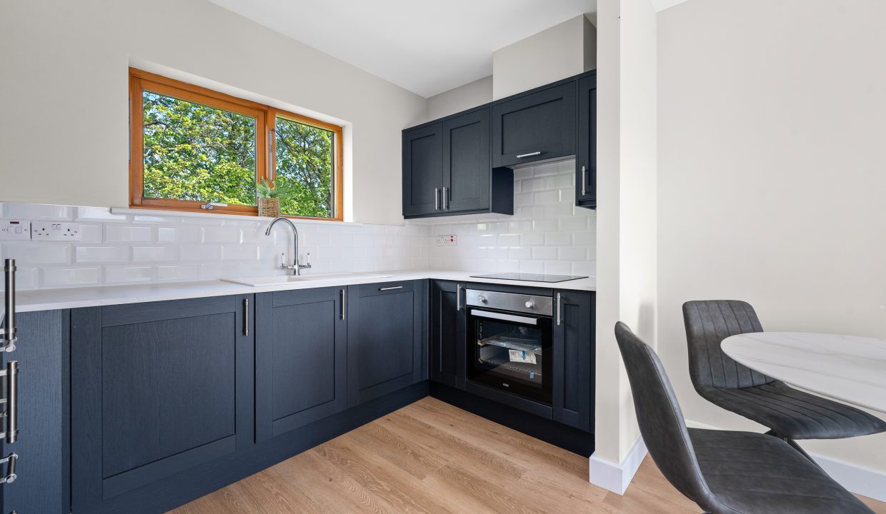 63 Blackrock Grove - interior-13