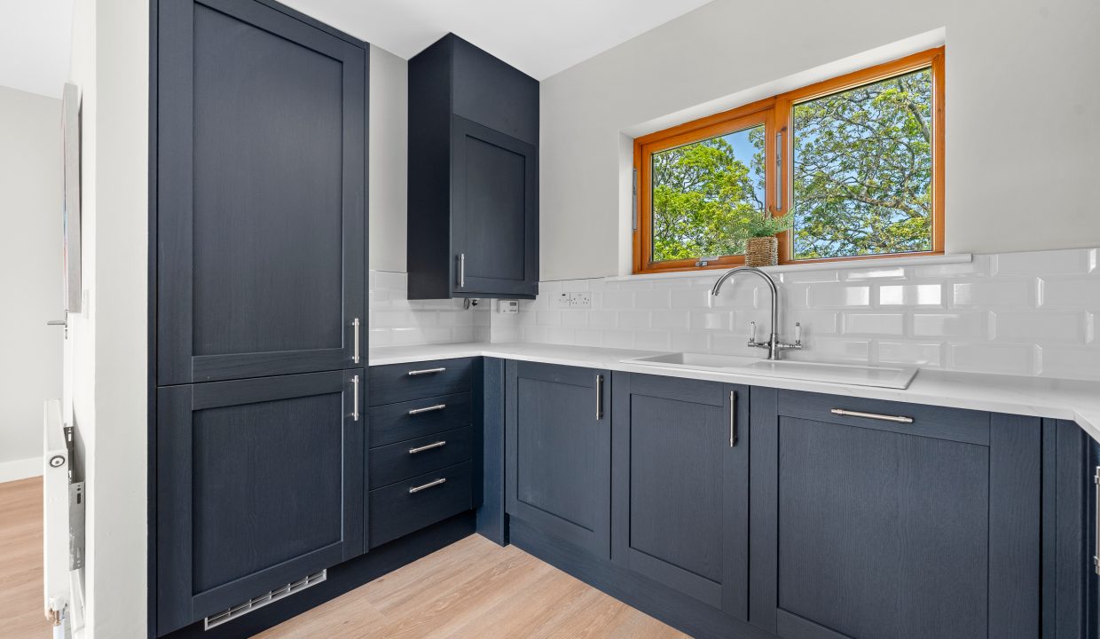 63 Blackrock Grove - interior-15