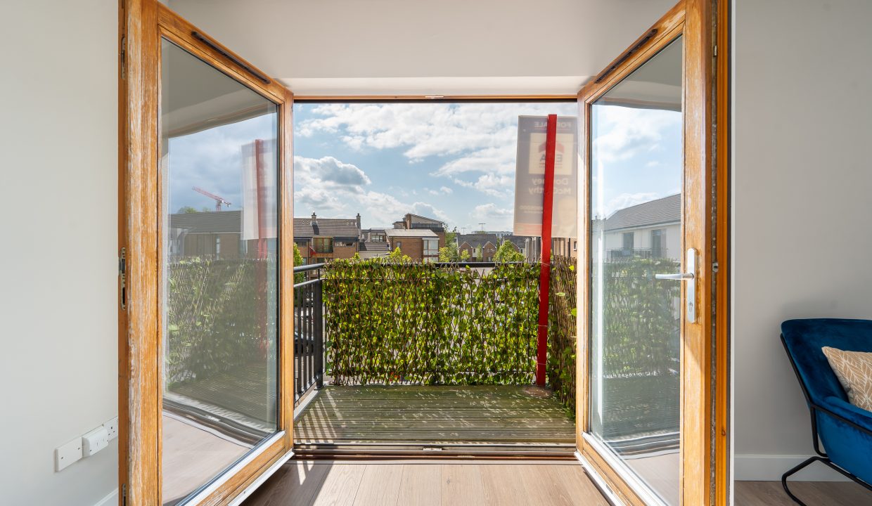 63 Blackrock Grove - interior-18