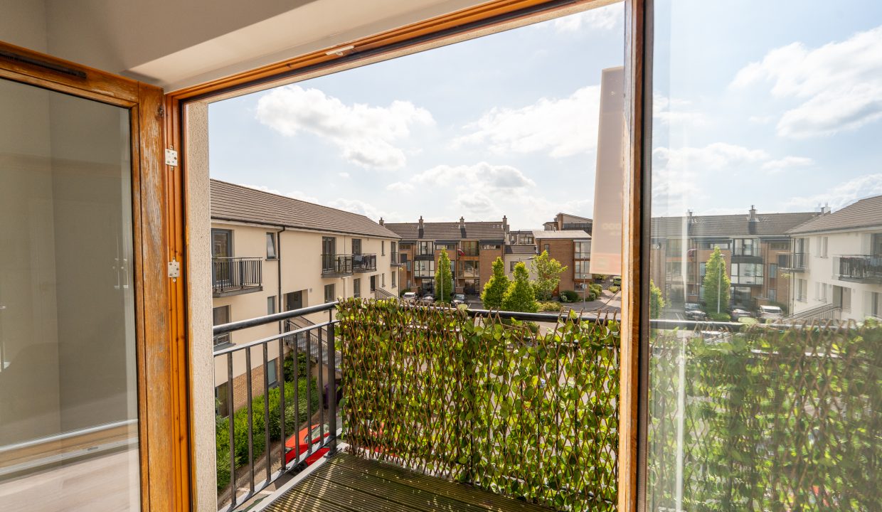 63 Blackrock Grove - interior-20