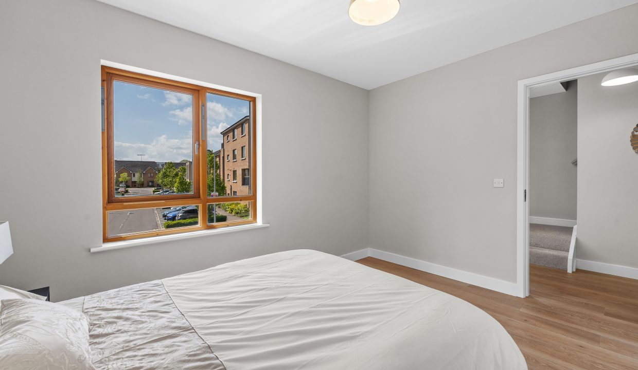 63 Blackrock Grove - interior-3