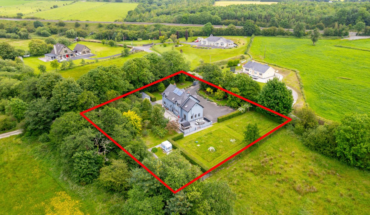 06.20 Ballygrogan, Grenagh, Co. Cork - ERA - H-Pix WEB 07