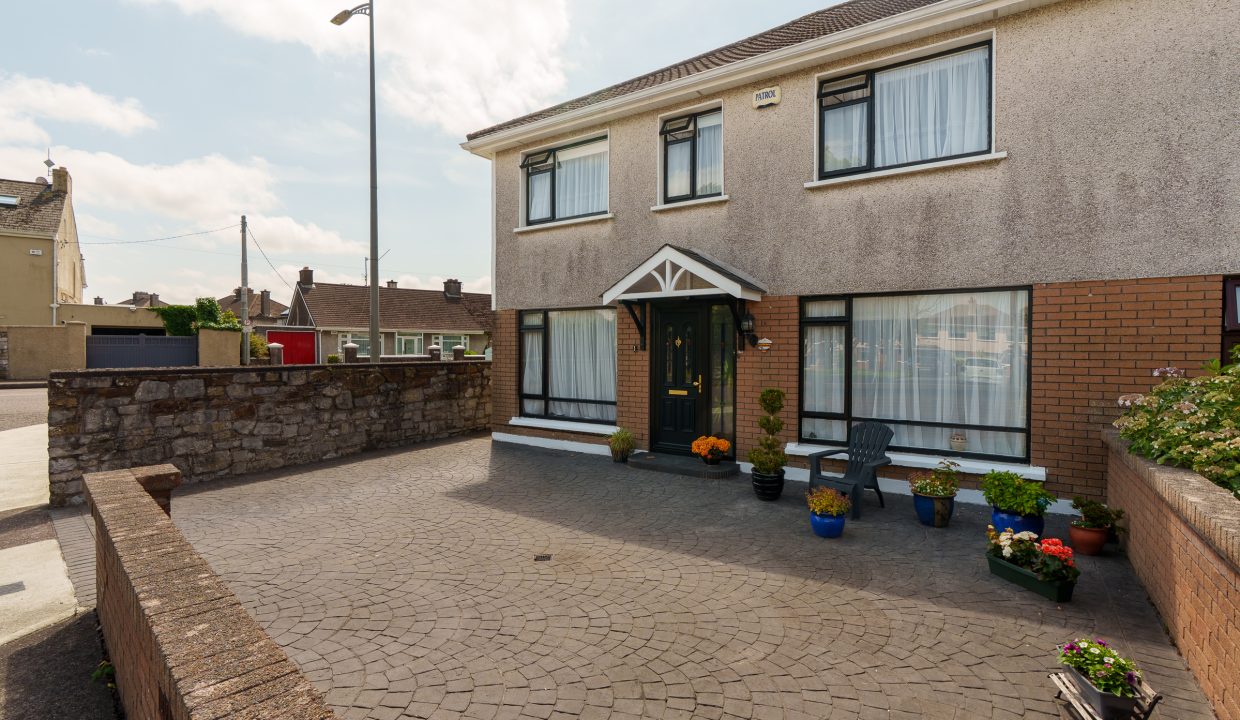 1 Clontymon Lawn - exterior-9