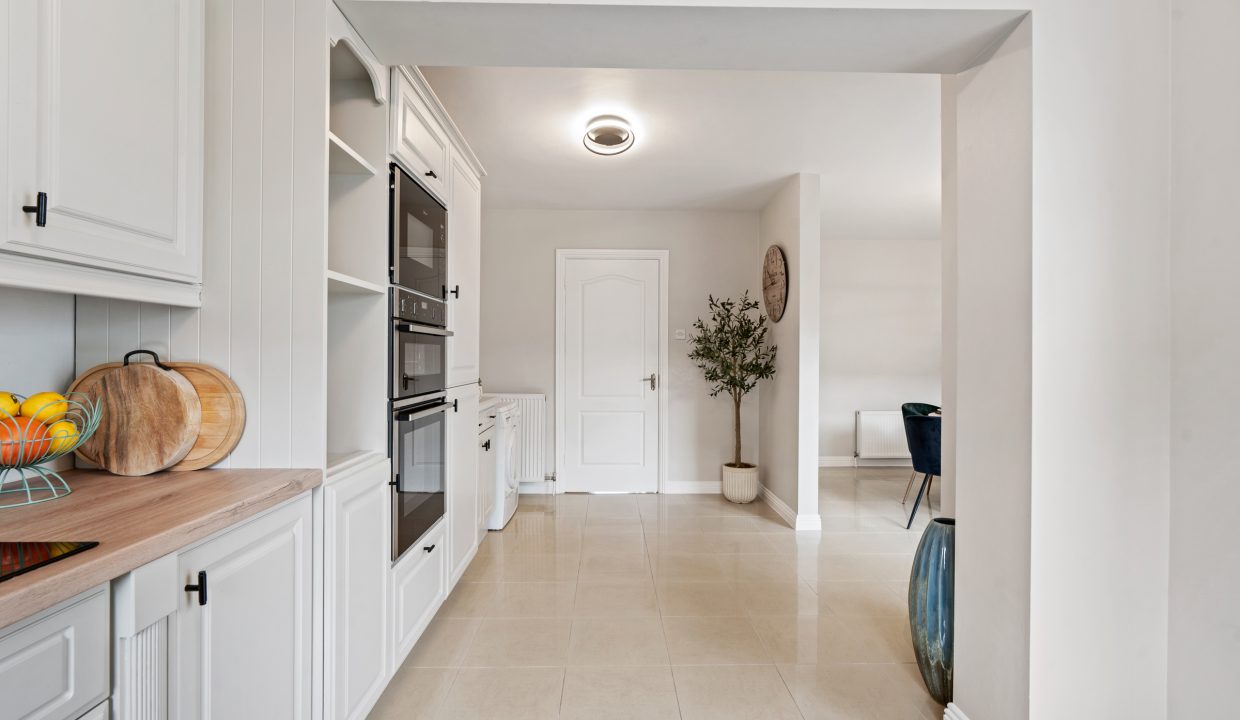 17 Old Avenue - interior-10