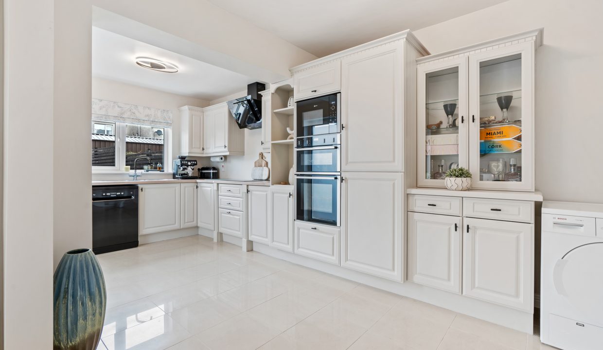 17 Old Avenue - interior-8