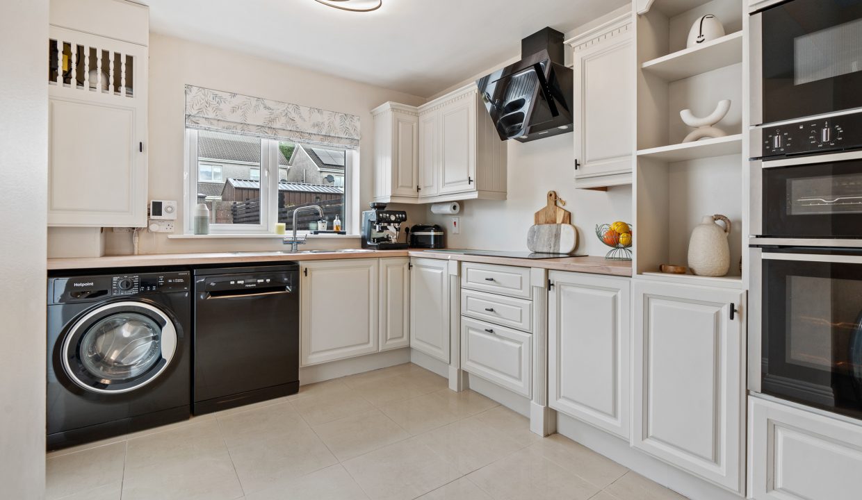 17 Old Avenue - interior-9