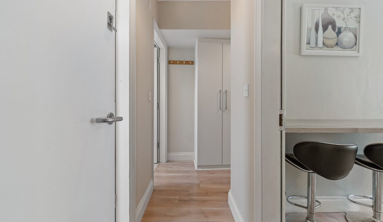 22 D Lower John Street - interior-1