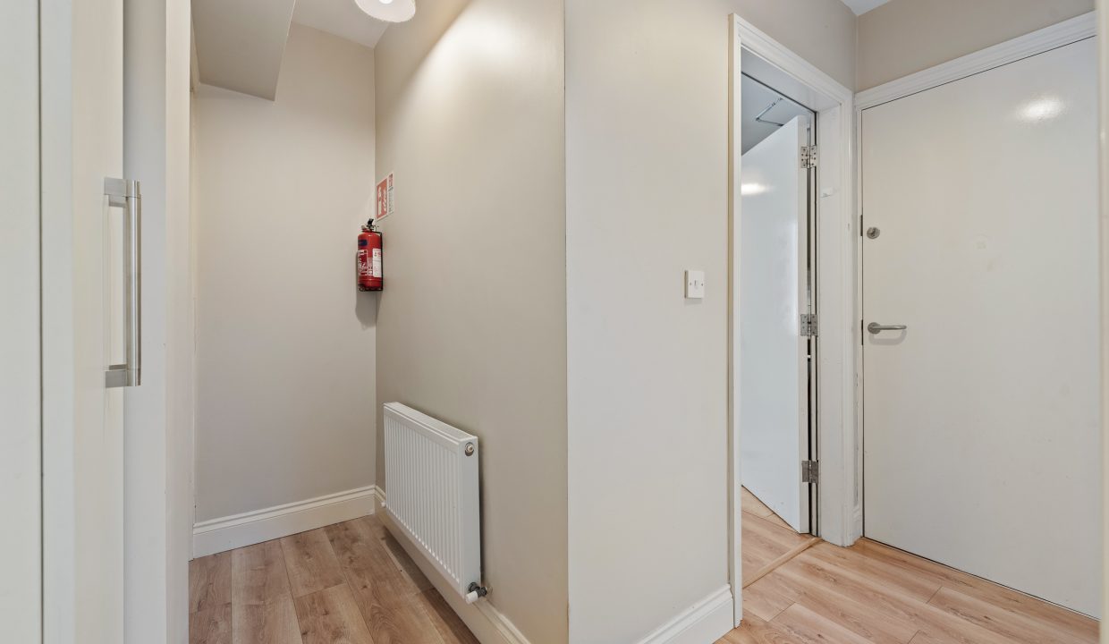 22 D Lower John Street - interior-8