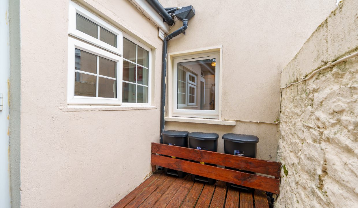 23 wycherley terrace - exterior-1