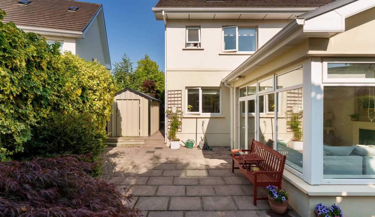 26 Waltham Abbey - exterior-12