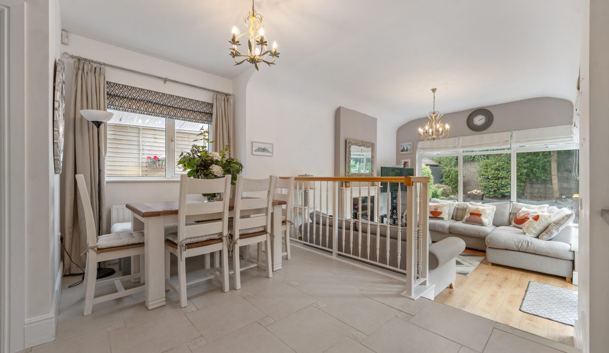26 Waltham Abbey - interior-14